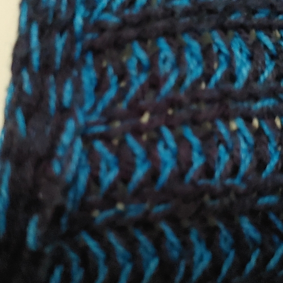 ❄️2 for 20! Old Navy Blue/Black Sweater - Picture 4 of 8